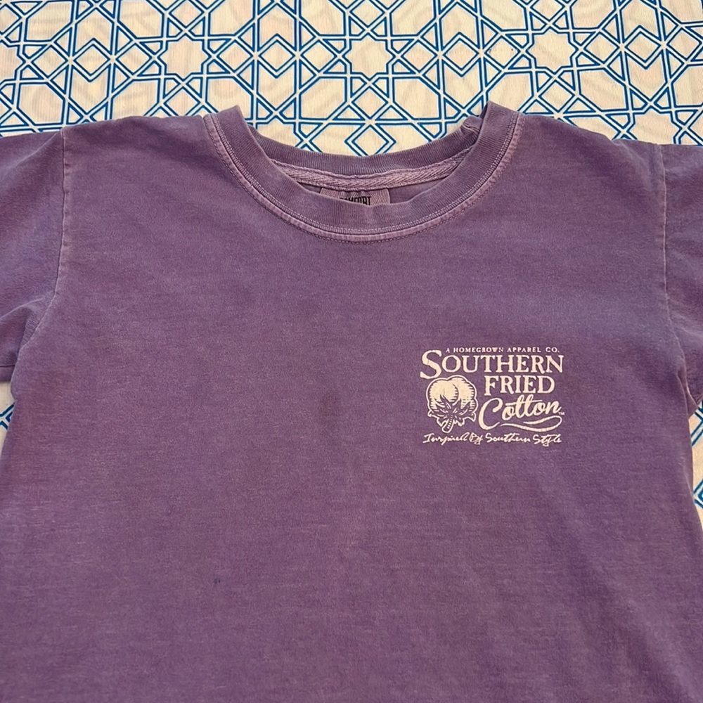 Girl’s Southern Fried CottonT-Shirt. Purple. Size S. - Picture 3 of 9
